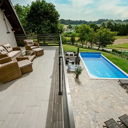 Holiday House Zrinski With Pool, Sauna & Jacuzzi Lepoglava Exterior photo