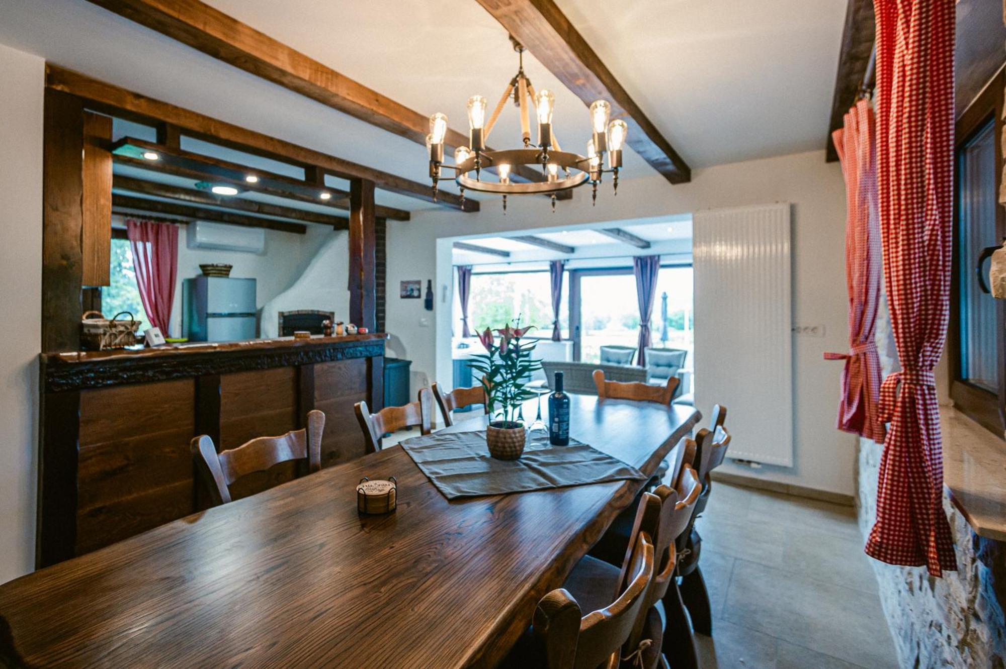 Vakantiehuis House Zrinski With Pool, Sauna & Jacuzzi